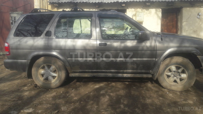 Nissan Pathfinder 2001, 207,000 km - 3.5 l - Bakı