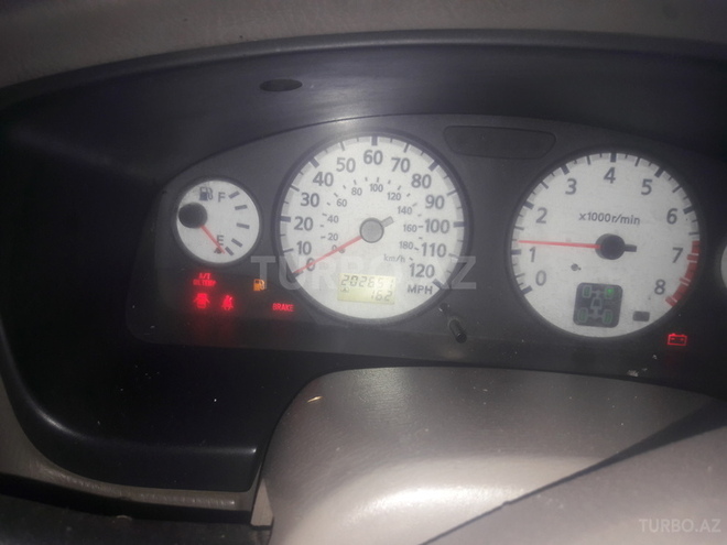 Nissan Pathfinder 2001, 207,000 km - 3.5 l - Bakı