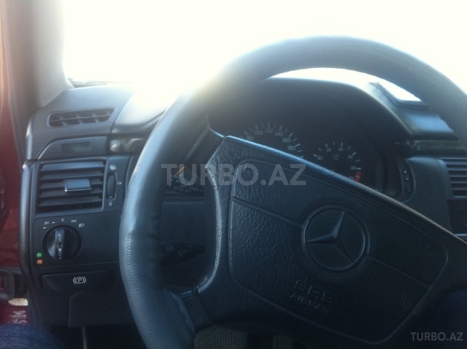 Mercedes E 240 1998, 309,354 km - 2.4 l - Gəncə