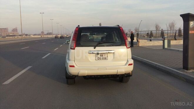 Nissan X-Trail 2000, 180,000 km - 2.0 l - Bakı