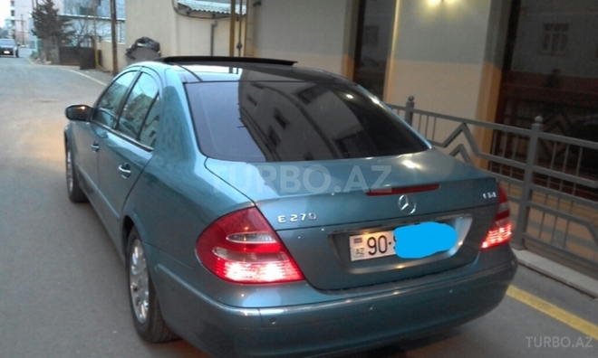Mercedes E 270 2002, 252,000 km - 2.7 l - Sumqayıt