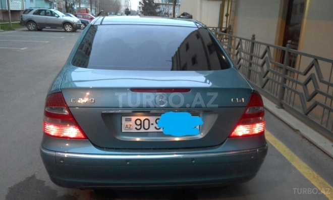 Mercedes E 270 2002, 252,000 km - 2.7 l - Sumqayıt