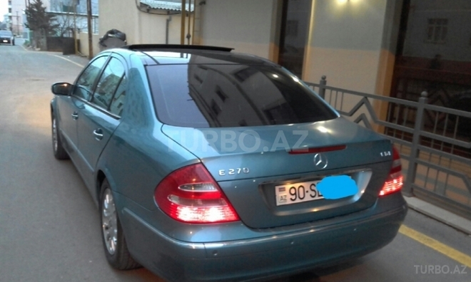 Mercedes E 270 2002, 252,000 km - 2.7 l - Sumqayıt
