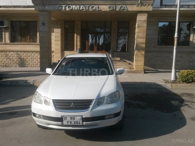 Mitsubishi Airtrek 2001, 179,000 km - 2.0 л - Mingəçevir