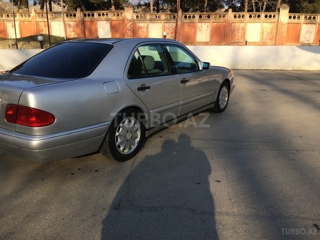 Mercedes E 200 1999, 236,346 km - 2.0 l - Mingəçevir