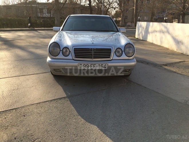 Mercedes E 200 1999, 236,346 km - 2.0 l - Mingəçevir
