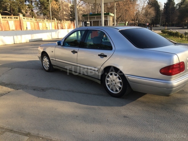 Mercedes E 200 1999, 236,346 km - 2.0 l - Mingəçevir