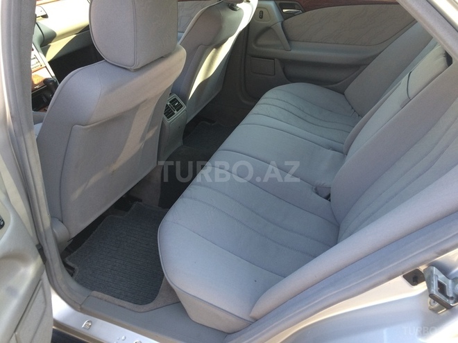 Mercedes E 200 1999, 236,346 km - 2.0 l - Mingəçevir