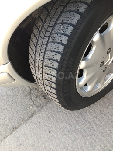 Mercedes E 200 1999, 236,346 km - 2.0 l - Mingəçevir