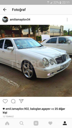 Mercedes E 320 2001, 128,000 km - 3.2 l - Bakı