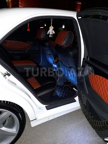 Mercedes E 320 2001, 128,000 km - 3.2 l - Bakı