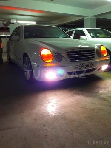 Mercedes E 320 2001, 128,000 km - 3.2 l - Bakı