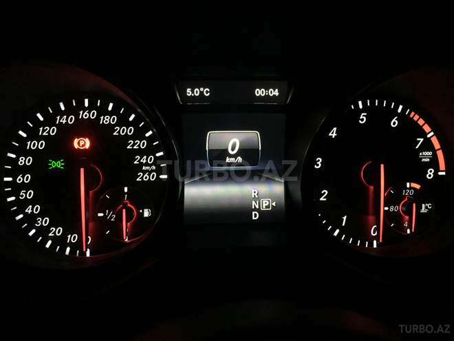 Mercedes CLA 200 2014, 39,999 km - 1.6 l - Bakı
