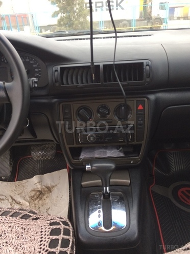 Volkswagen Passat 1997, 321,000 km - 1.9 l - Bakı