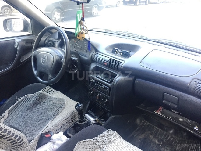 Opel Astra 1998, 240,000 km - 1.6 л - Bakı