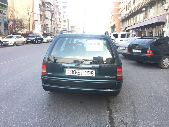 Opel Astra 1998, 240,000 km - 1.6 л - Bakı