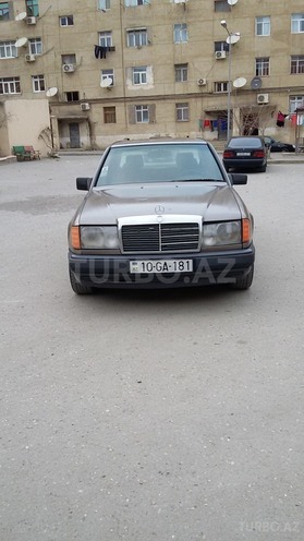 Mercedes E 230 1988, 373,000 km - 2.3 л - Bakı