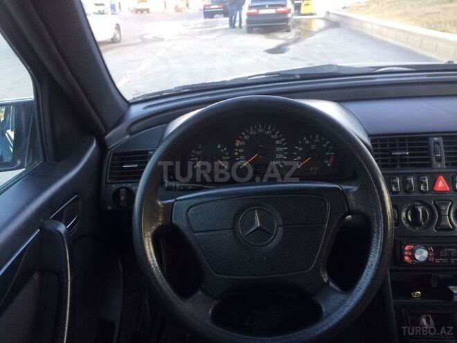 Mercedes C 200 1998, 279,000 km - 2.0 l - Bakı