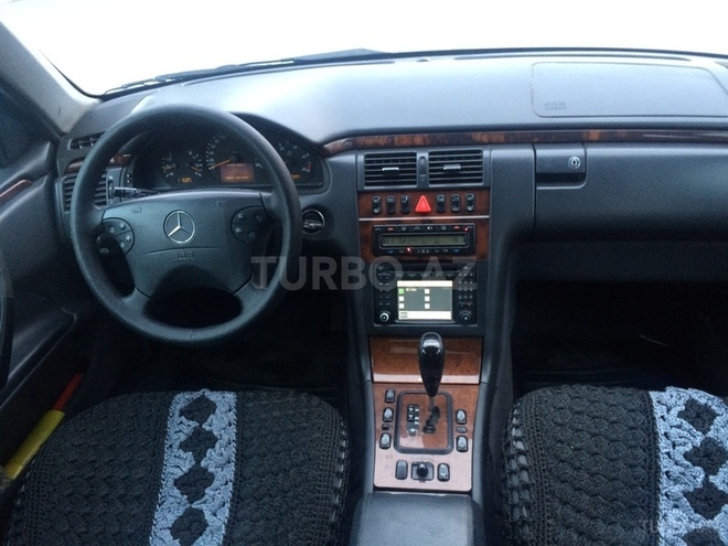 Mercedes E 220 2002, 221,041 km - 2.2 л - Bakı