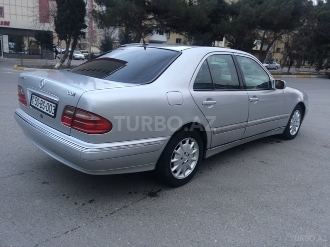 Mercedes E 220 2002, 221,041 km - 2.2 л - Bakı