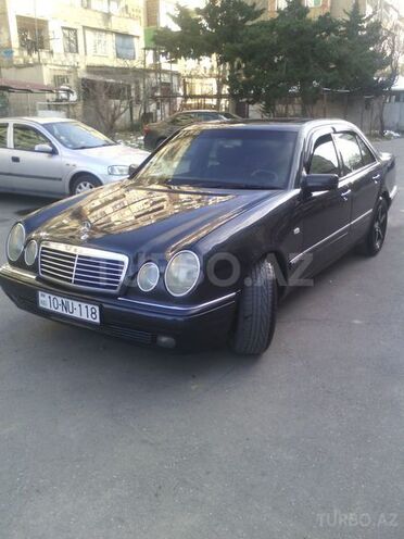 Mercedes E 230 1996, 320,000 km - 2.3 l - Bakı