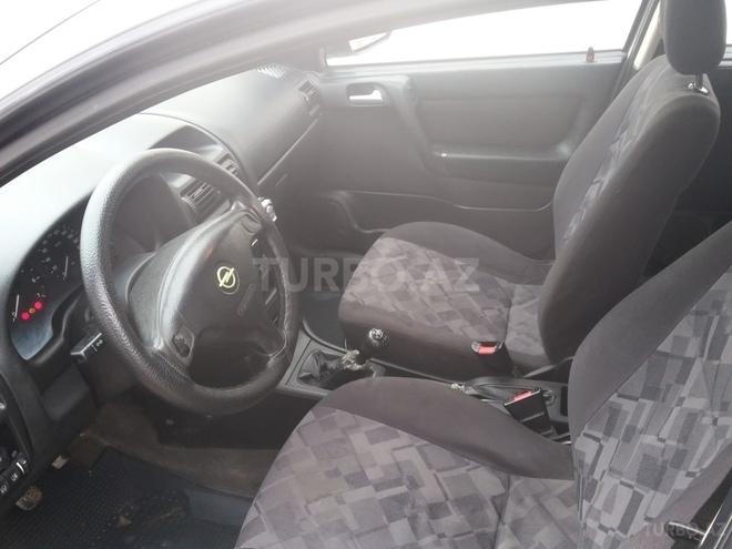 Opel Astra 1999, 240,000 km - 1.6 л - Xaçmaz