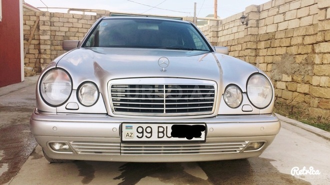 Mercedes E 260 1999, 193,000 km - 2.6 л - Bakı