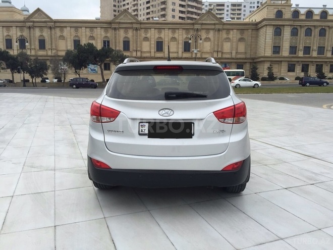Hyundai ix35 2010, 110,000 km - 2.0 л - Bakı