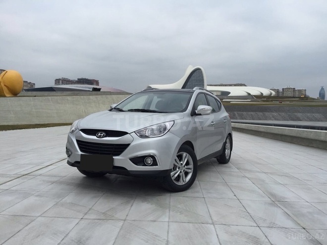 Hyundai ix35 2010, 110,000 km - 2.0 л - Bakı