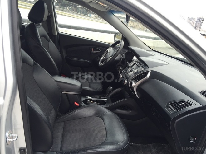 Hyundai ix35 2010, 110,000 km - 2.0 л - Bakı
