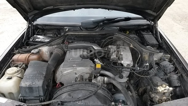 Mercedes E 220 1994, 380,000 km - 2.2 l - Bakı