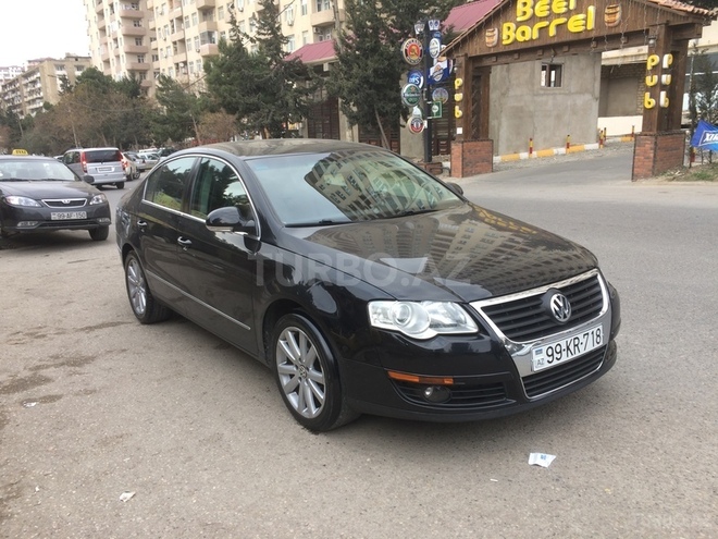 Volkswagen Passat 2010, 135,000 km - 2.0 л - Bakı