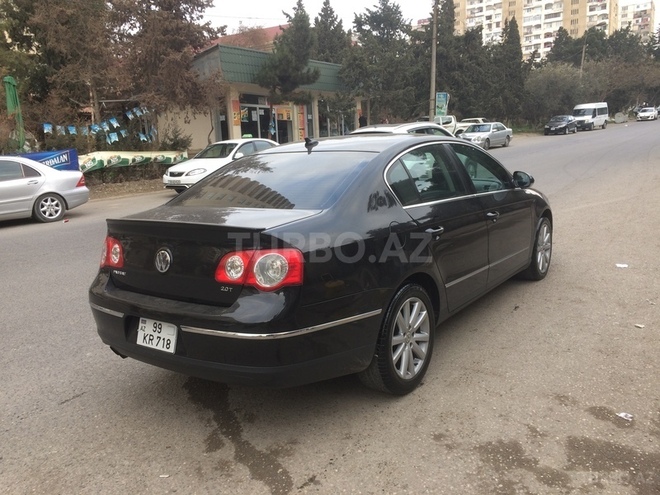 Volkswagen Passat 2010, 135,000 km - 2.0 л - Bakı