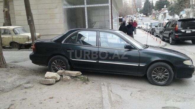 Hyundai Sonata 1998, 220,000 km - 2.0 л - Bakı