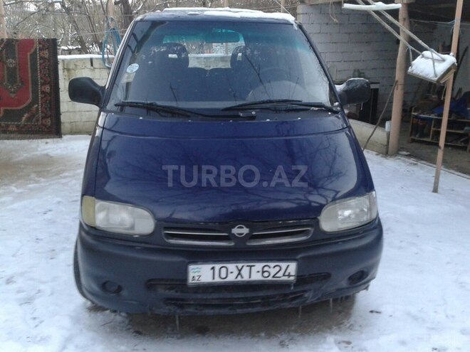 Nissan Serena 2000, 200,000 km - 1.6 l - Qusar