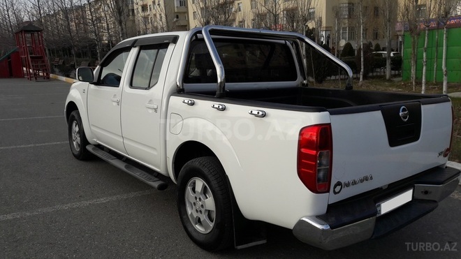 Nissan Navara 2008, 153,000 km - 2.5 л - Bakı