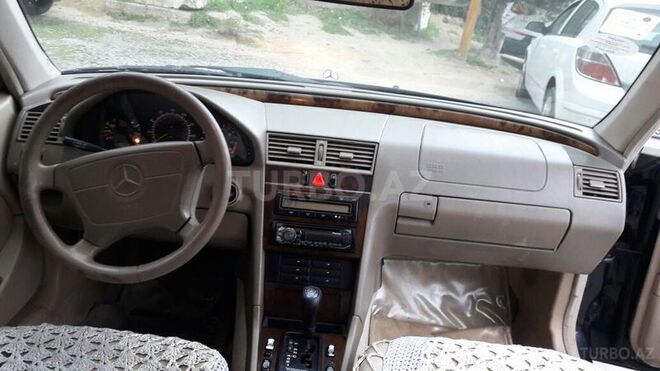 Mercedes C 230 1997, 275,000 km - 2.3 l - Bakı