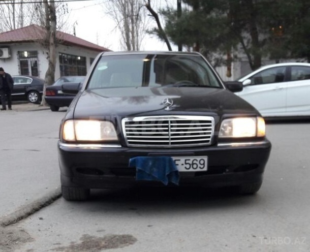 Mercedes C 230 1997, 275,000 km - 2.3 l - Bakı