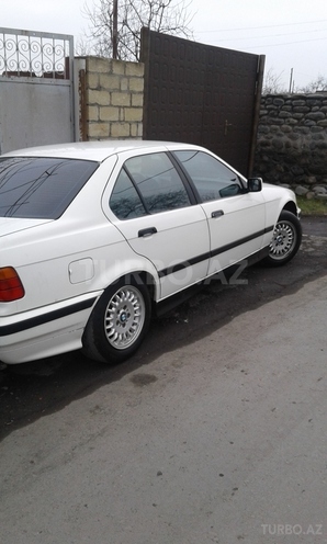 BMW 316 1992, 317,415 km - 1.6 l - Zaqatala