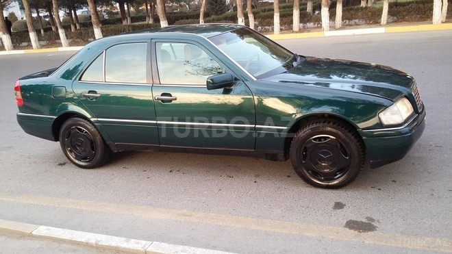 Mercedes C 220 1995, 230,011 km - 2.2 l - Sumqayıt