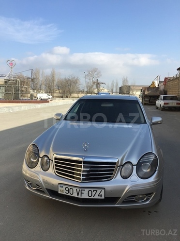 Mercedes E 270 2002, 319,000 km - 2.7 l - Bakı