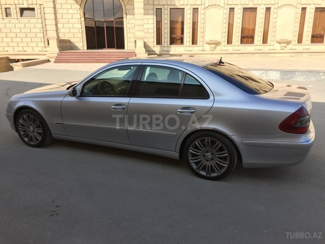 Mercedes E 270 2002, 319,000 km - 2.7 l - Bakı