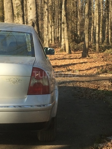 Volkswagen Passat 2001, 205 km - 0.2 l - Lənkəran