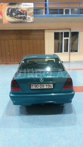 Mercedes C 240 1997, 163,000 km - 2.4 l - Qax