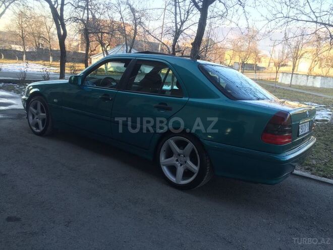 Mercedes C 240 1997, 163,000 km - 2.4 l - Qax