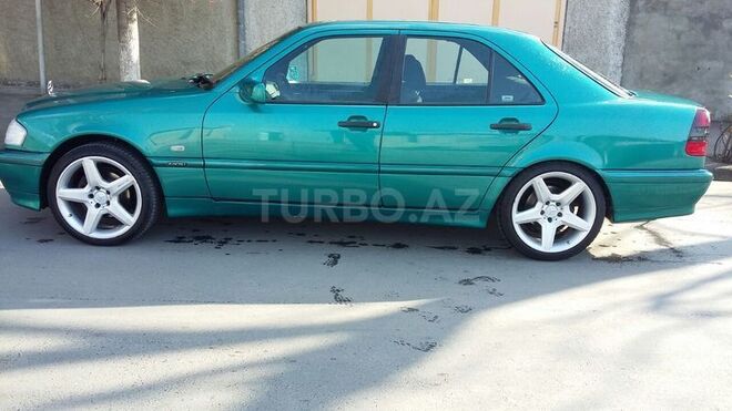 Mercedes C 240 1997, 163,000 km - 2.4 l - Qax