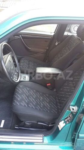 Mercedes C 240 1997, 163,000 km - 2.4 l - Qax