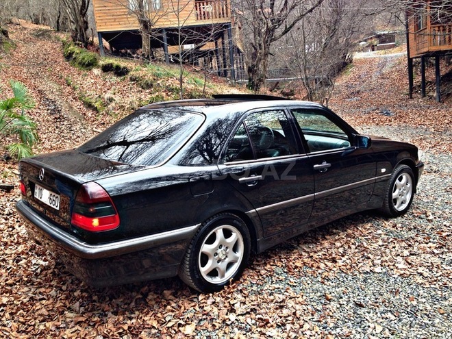 Mercedes C 280 1998, 245,000 km - 2.8 l - Bakı
