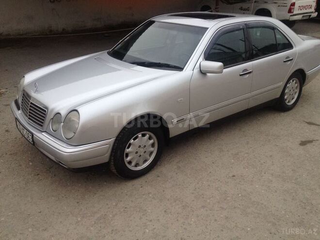 Mercedes E 240 1998, 297,000 km - 2.4 л - Bakı