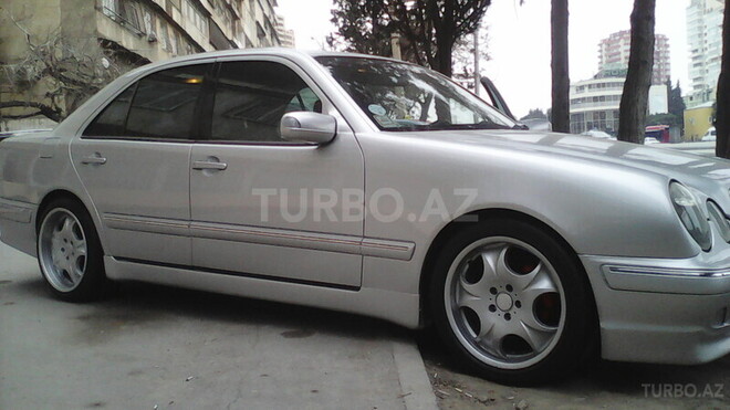 Mercedes E 240 2001, 160,000 km - 2.6 l - Xırdalan